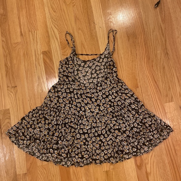 Floral Dress from Brandy Melville - Picture 5 of 5